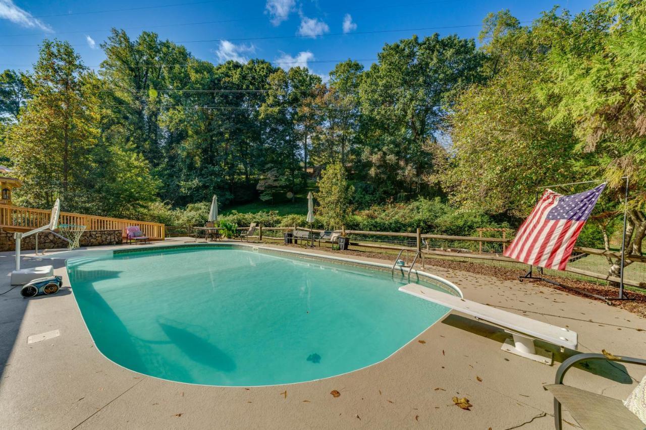 Pet-Friendly Hickory Vacation Rental With Fire Pit! エクステリア 写真